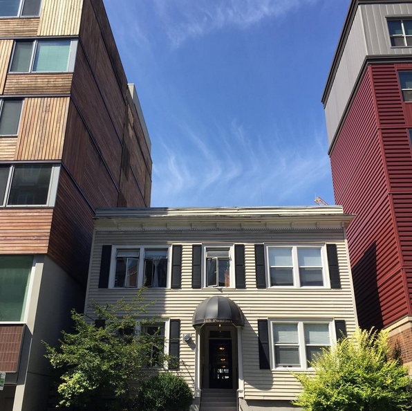 Week 1: During Keith Harris's walking tour of South Lake Union in Seattle, we learn about the radical changes the neighborhood is undergoing as Amazon and Vulcan reshape it.