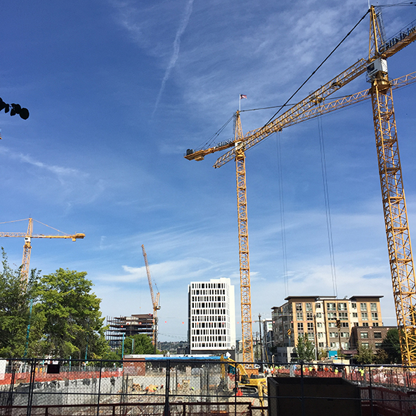 Week 1: Program Co-Director Keith Harris takes us on a walking tour of the South Lake Union neighborhood of Seattle to learn about the changes being wrought by large-scale developers and tech companies.